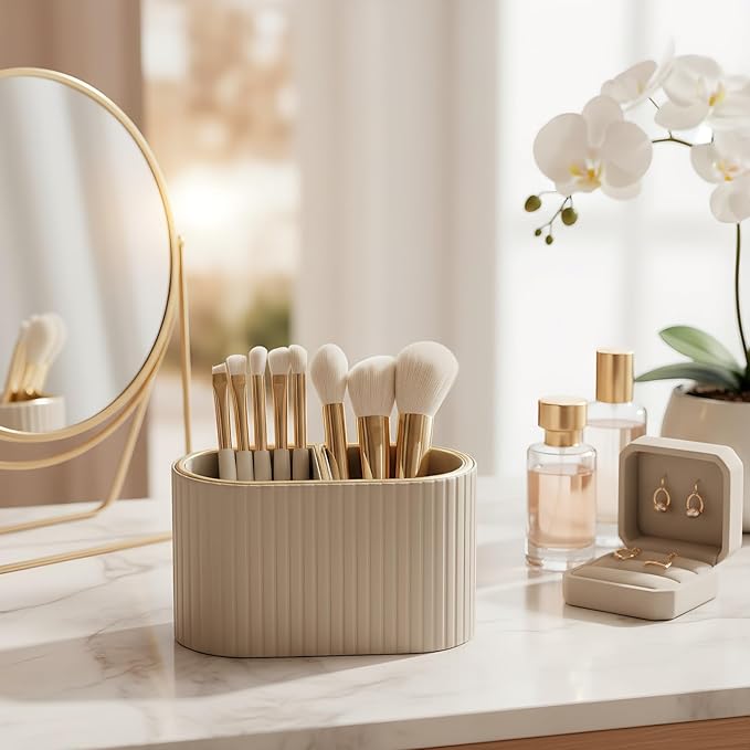 KINGFOM Makeup Brush Holder Organizer with Divider, PU Leather Vanity Brush Holder for Bathroom Countertop & Dressing Table, Cosmetic Desktop Storage Caddy for Makeup Tools Oval (Mocha Beige)