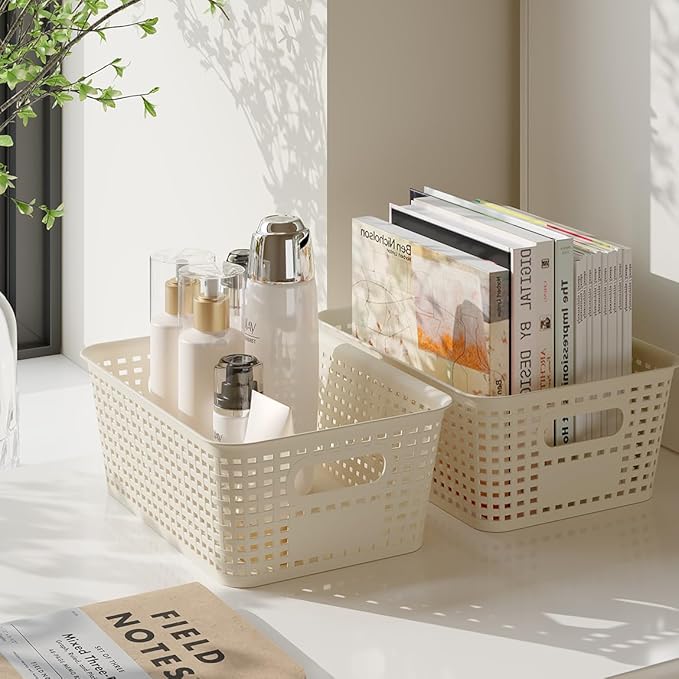 Resze 6 Pack Plastic Storage Baskets with Lids, Breathable Stackable Organizer Bins& Containers for Pantry, Desktops, Cabinet, Closet, Offices Organization Toys, Space Saving, Easy-Carry Handles,White