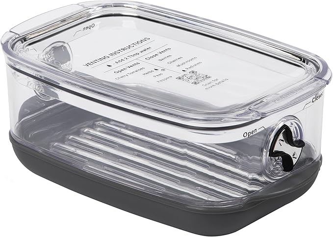 Progressive ProKeeper Stackable Produce ProKeeper Storage Container with Stay-Fresh Vent System (PKS-912 (1.2 qt Berry Keeper))